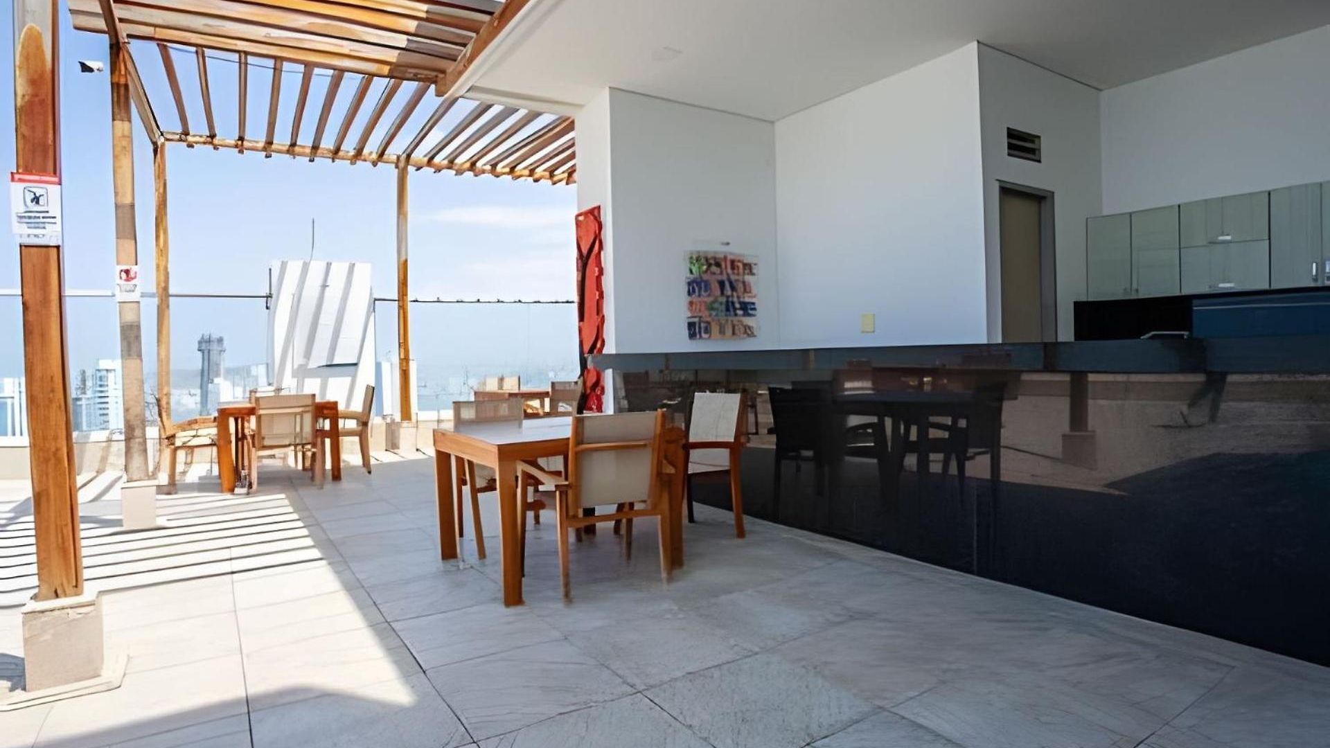 ¡espectacular Apto Con Vista Al Mar Piso 28! Apartamento