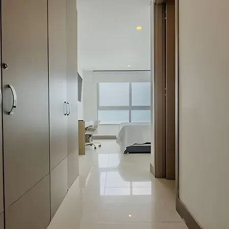 ¡espectacular Apto Con Vista Al Mar Piso 28! Apartamento