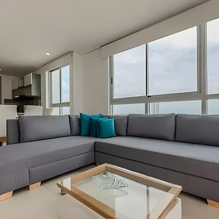 ¡espectacular Apto Con Vista Al Mar Piso 28! Apartamento *
