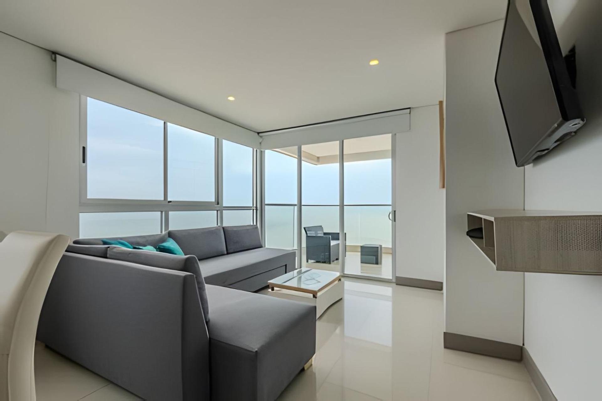 ¡espectacular Apto Con Vista Al Mar Piso 28! *